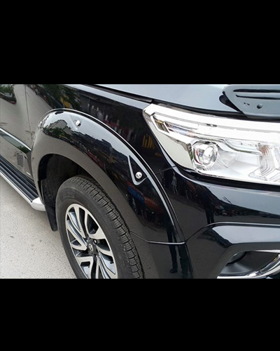 VIỀN CUA LỐP NAVARA 2015 NP300 MẪU 2